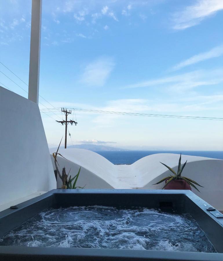 Muses Cycladic Suites Oia  Exterior photo