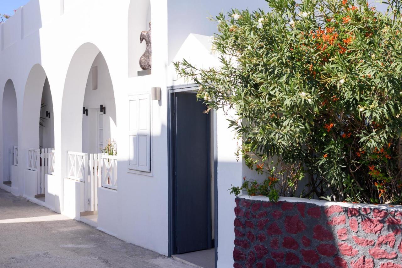 Muses Cycladic Suites Oia  Exterior photo