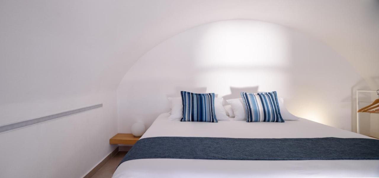 Muses Cycladic Suites Oia  Exterior photo