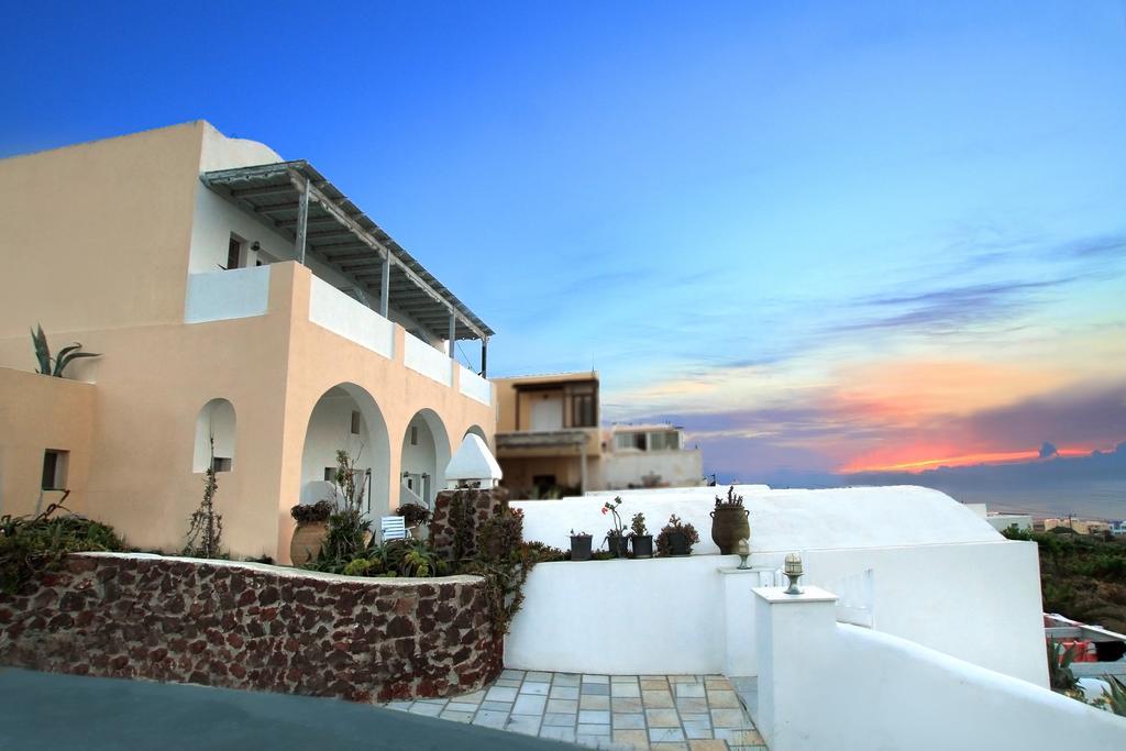 Muses Cycladic Suites Oia  Exterior photo